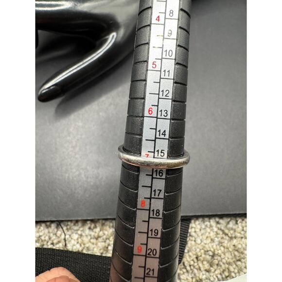 Swarovski Black Crystal Rhodium Plated Eternity Band Ring Size 7 Stackable - Picture 10 of 10